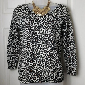 Ann Taylor | XS | Top | Black and white